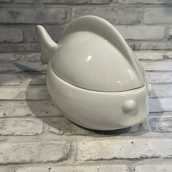 Cordon Bleu white stoneware fish tureen dish casserole display storage MCM style - Picture 10 of 11